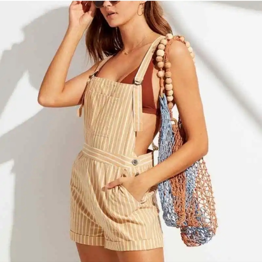 L*SPACE By Monica Wise shorts Mahalo Striped Romper Size small